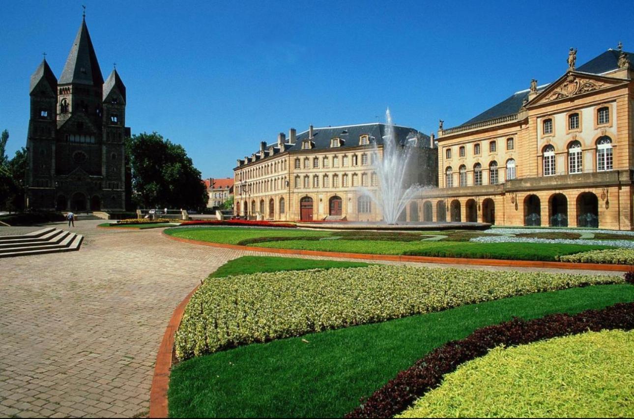 Serenity Bed Palace 2 Metz Gare Eksteriør billede
